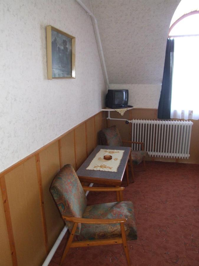 Hotel Revesz Vendeghaz Harkan Zimmer foto