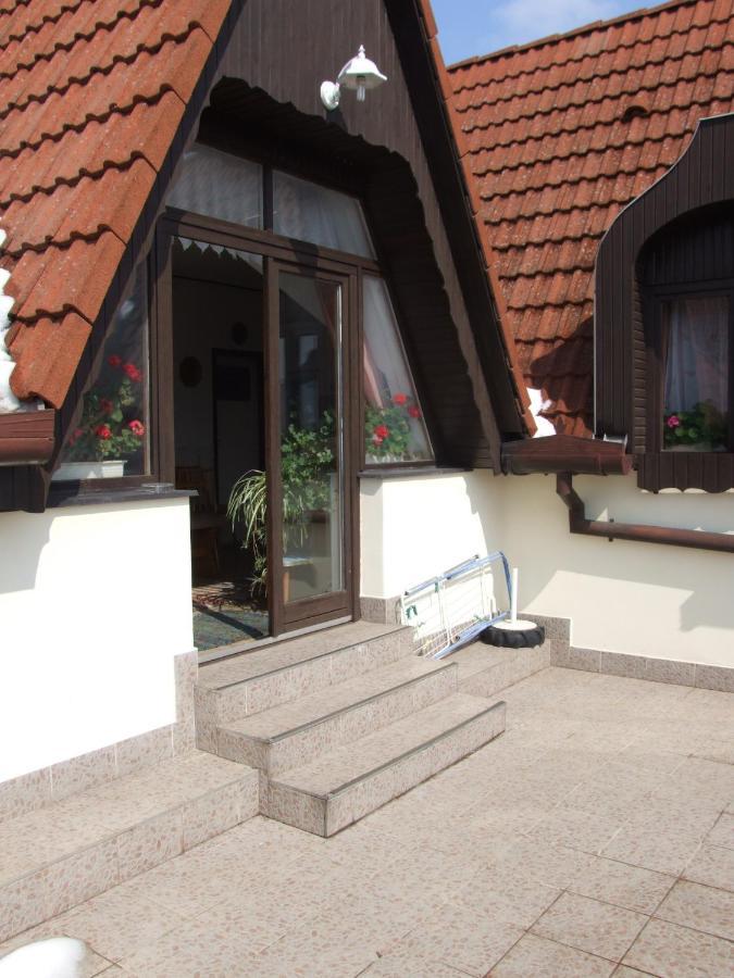Hotel Revesz Vendeghaz Harkan Exterior foto
