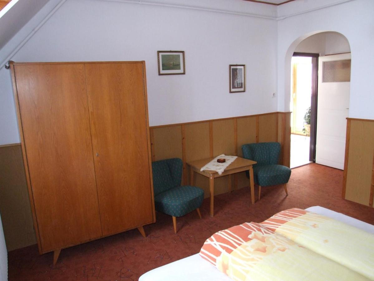 Hotel Revesz Vendeghaz Harkan Zimmer foto