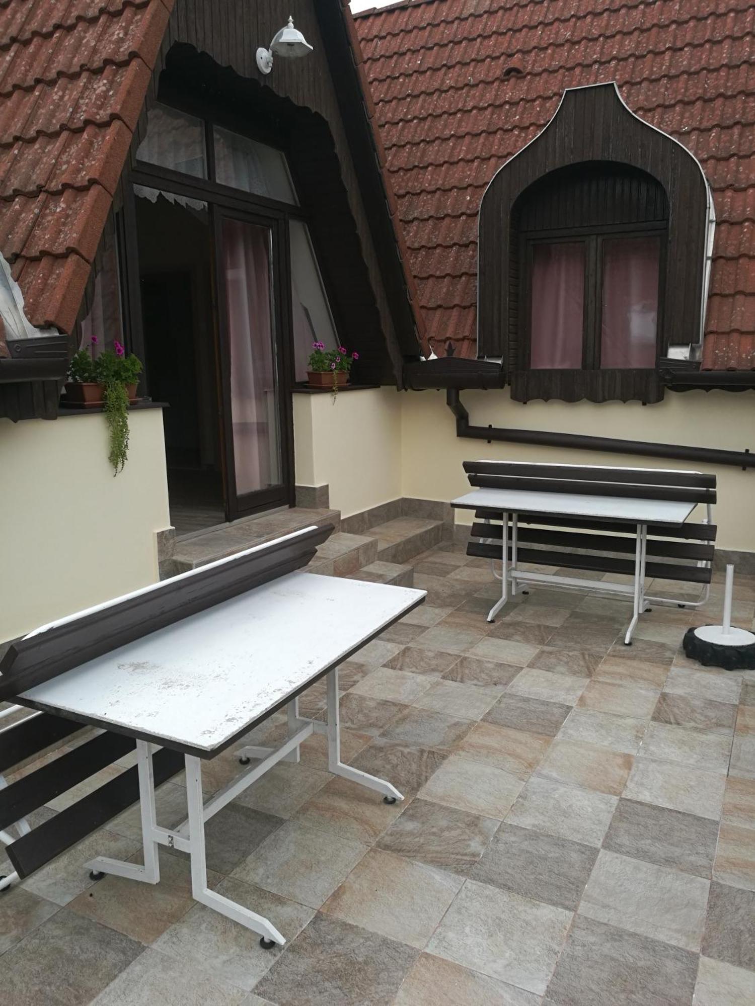 Hotel Revesz Vendeghaz Harkan Exterior foto